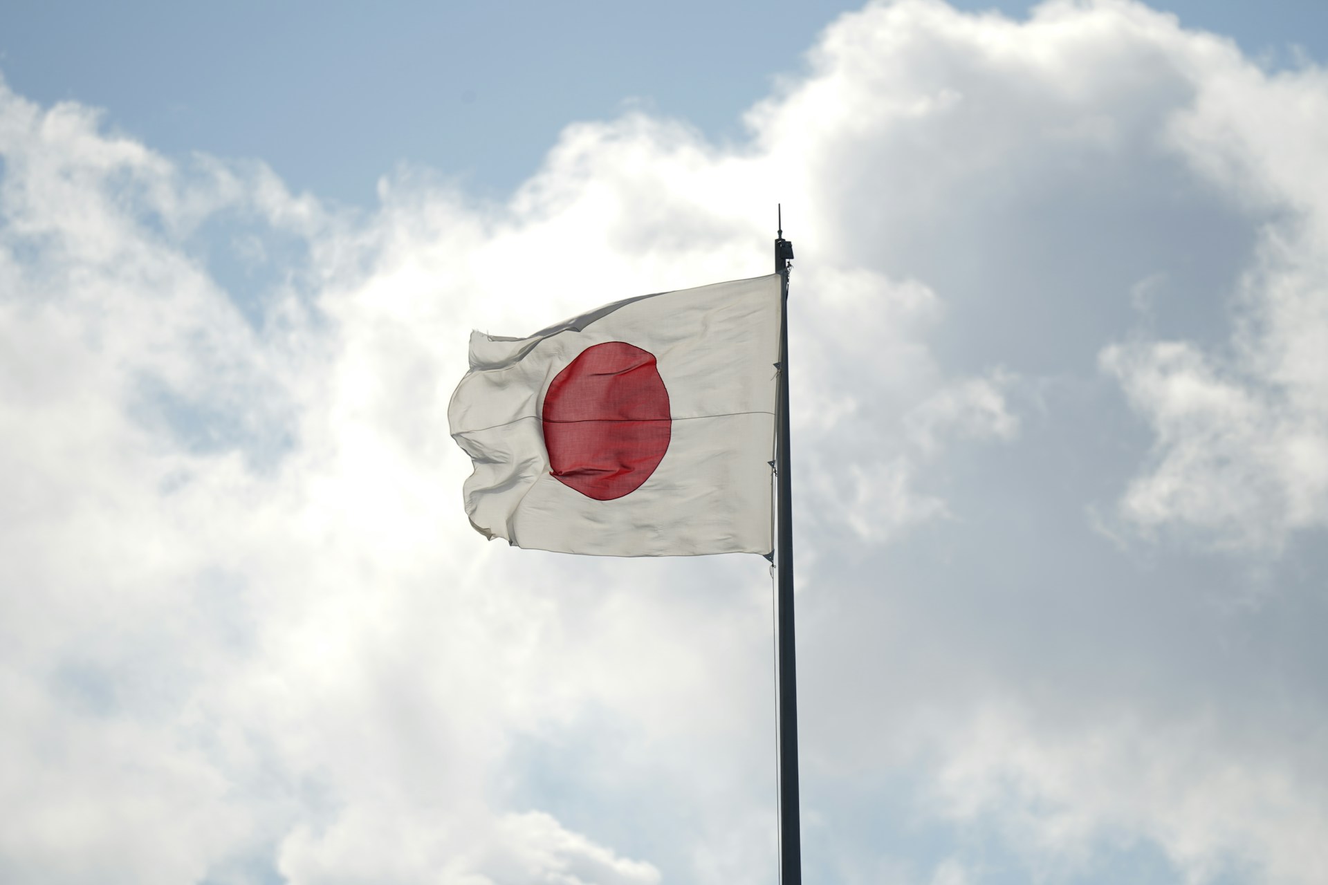 Tokyo arma Manila contro Pechino